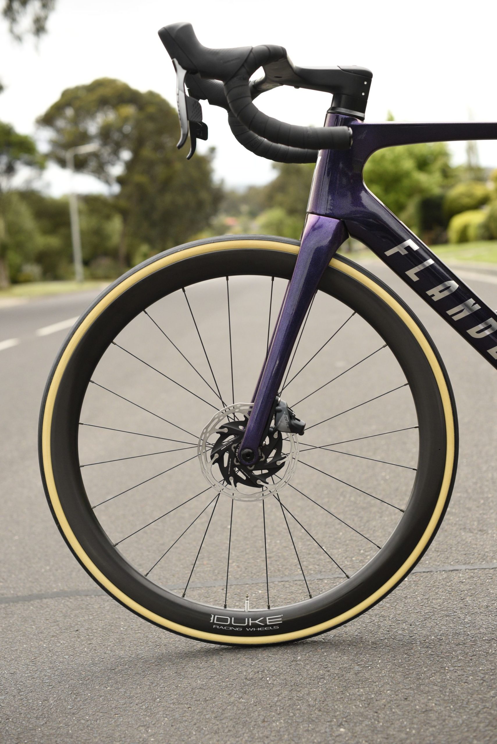 Koppenberg Aero road bike - Image 2